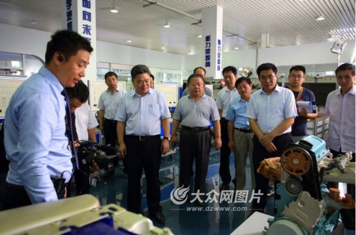 聊城市政府副市长郭建民视察市技师学院